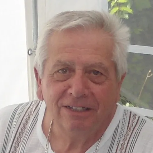 Photo de César DECANIS