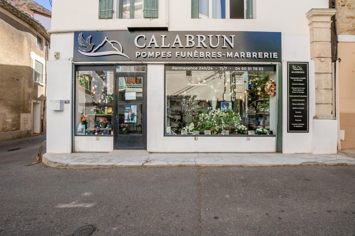 facade magasin calabrun